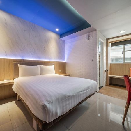S&E Hotel Тайнань Екстер'єр фото