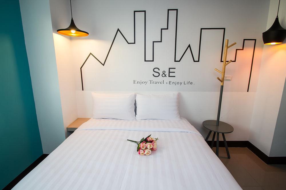 S&E Hotel Тайнань Екстер'єр фото