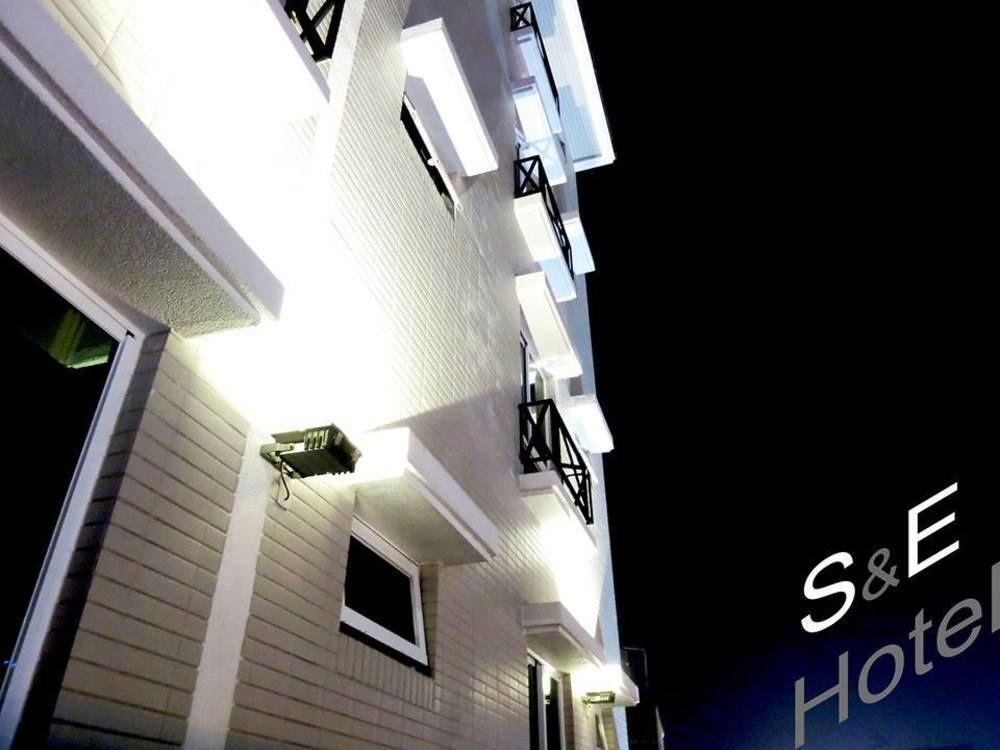 S&E Hotel Тайнань Екстер'єр фото