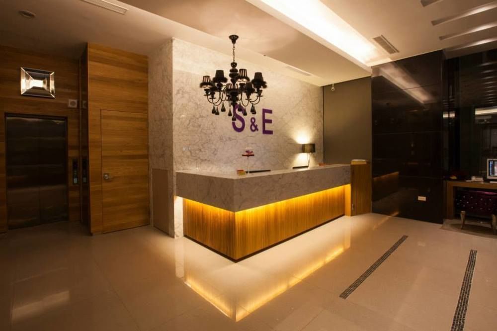 S&E Hotel Тайнань Екстер'єр фото